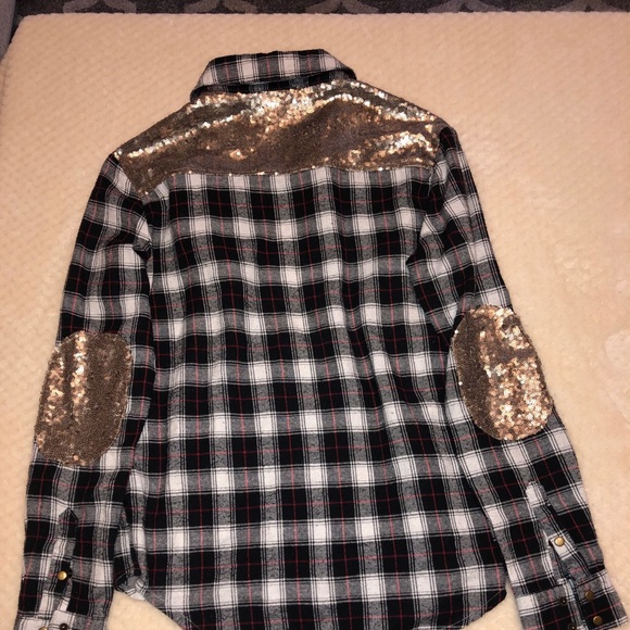 Plaid/Sequin Flannel Top - Picture 5 of 5